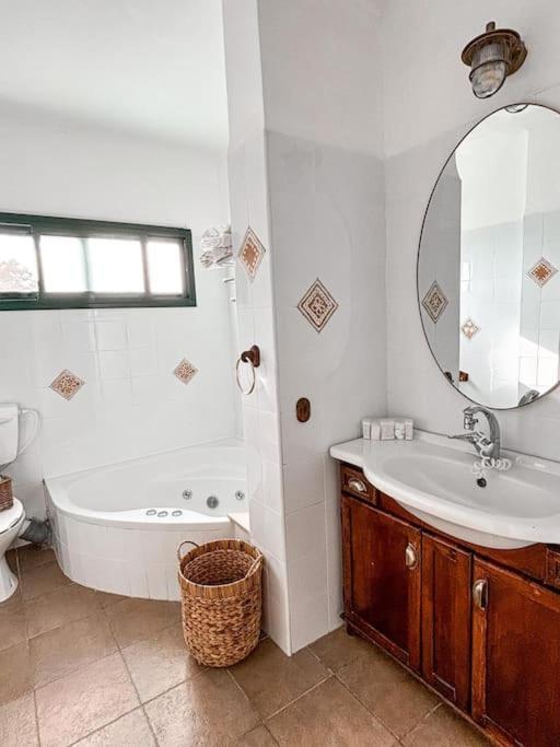 המייסדים Villa Zikhron Ya'akov Ngoại thất bức ảnh